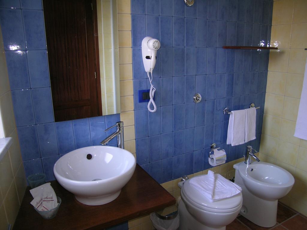 Bed and Breakfast Domus Lilio Petralia Sottana Camera foto